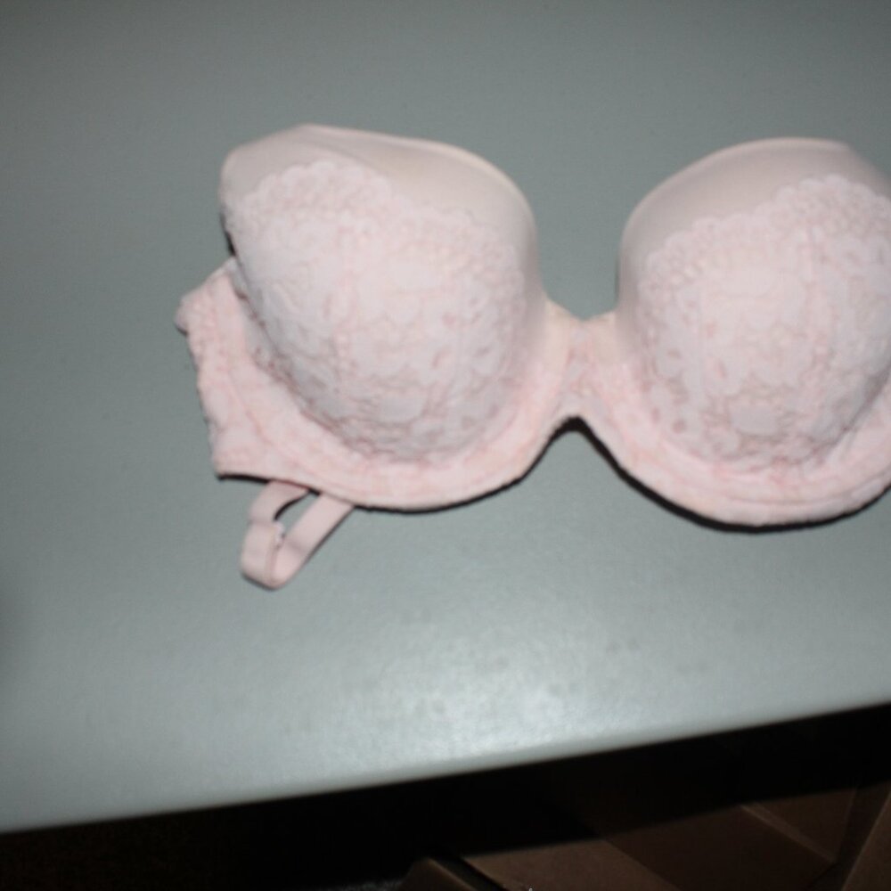 Pink Victoria Secret Bra Size 34D New